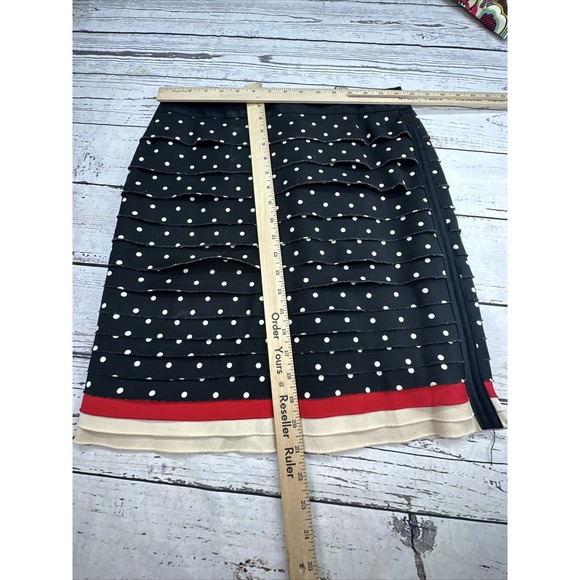 White House Black Market Polka Dot Tiered Ruffle Skirt Women Size 6 - Picture 6 of 6